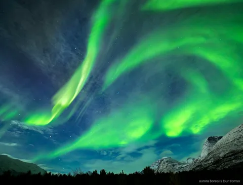 Aurora boreal captada no tour fotográfico de aurora boreal em Tromso